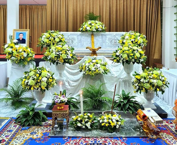 จัดดอกไม้งานศพ2